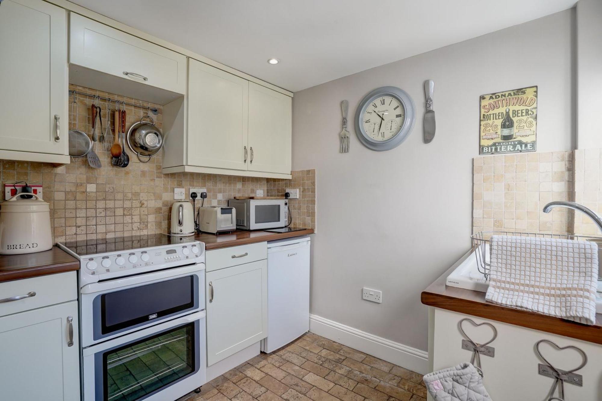 April Cottage By Winterton Cottages Екстер'єр фото
